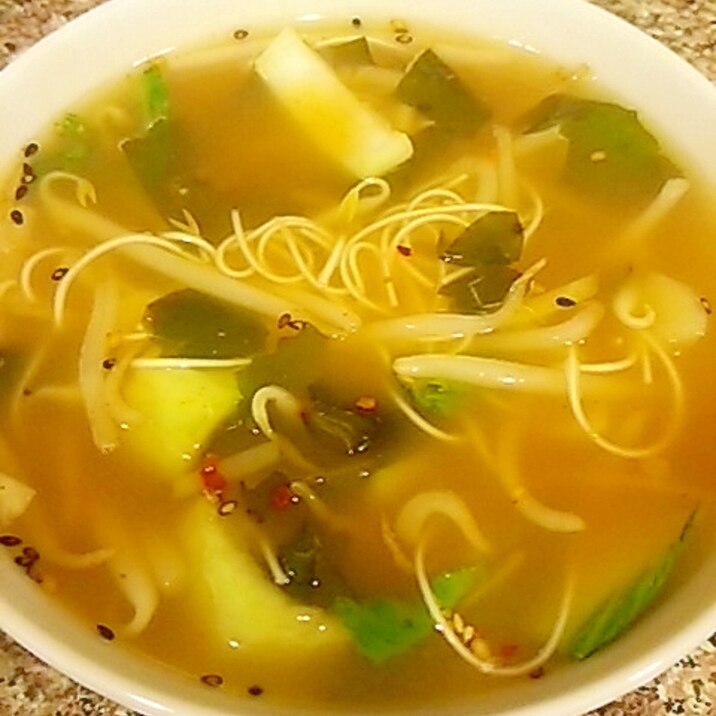 もやしとチンゲン菜のグリーンカレー素麺